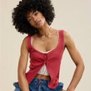 Aerie red light weight button down tank top stretchy scoop neck blouse